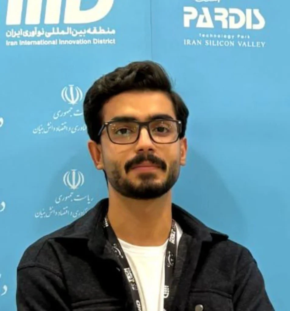 میلاد باصری