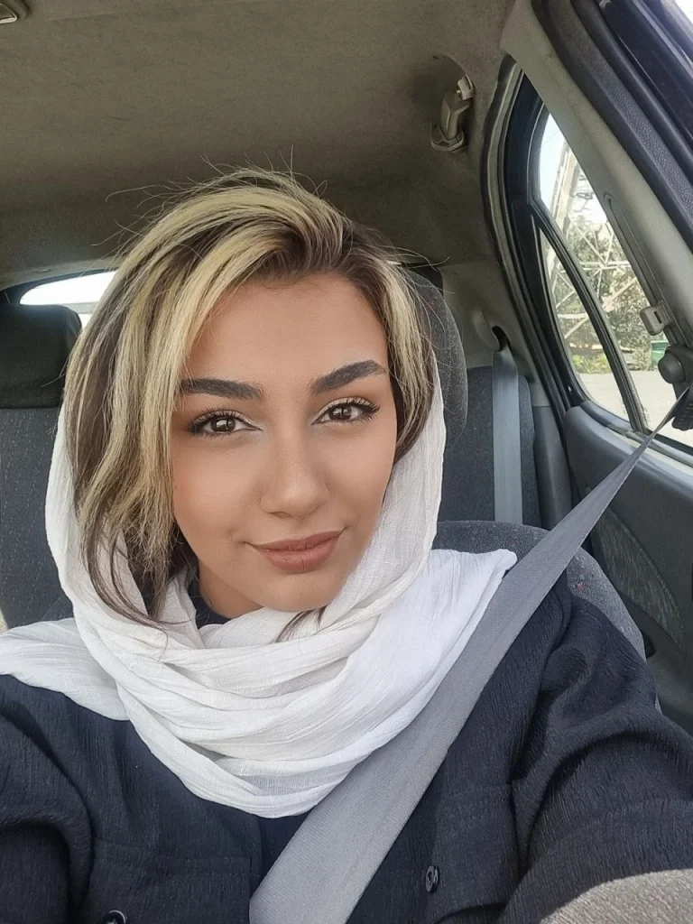 سها عزیزی
